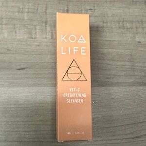 ❣️5|$25❣️KOA LIFE Vit-C Radiance Cleanser - Orange